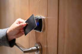 Hotel and Residence Smart Locking System